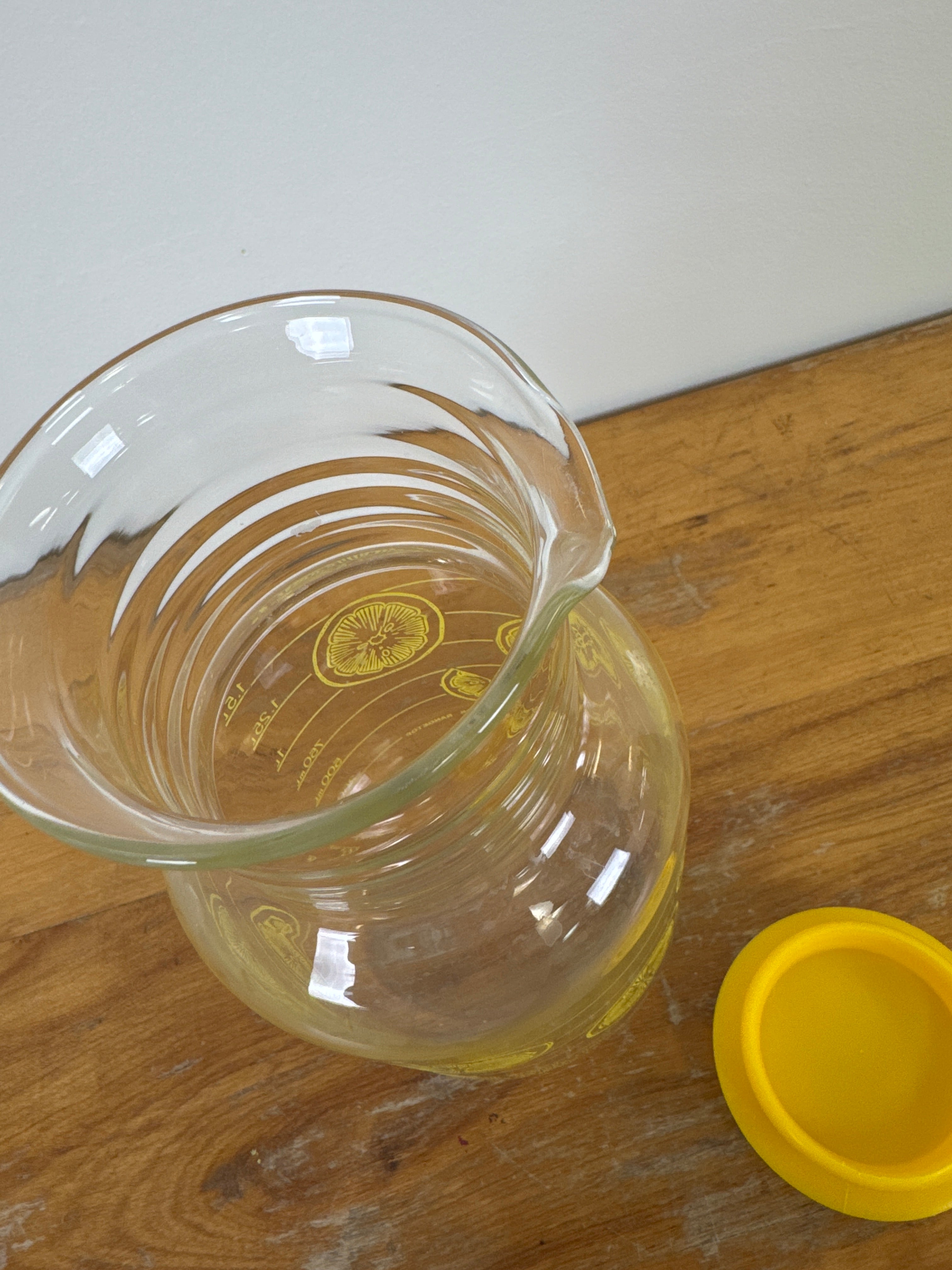 Vintage PYREX 2L Lemonade Pitcher
